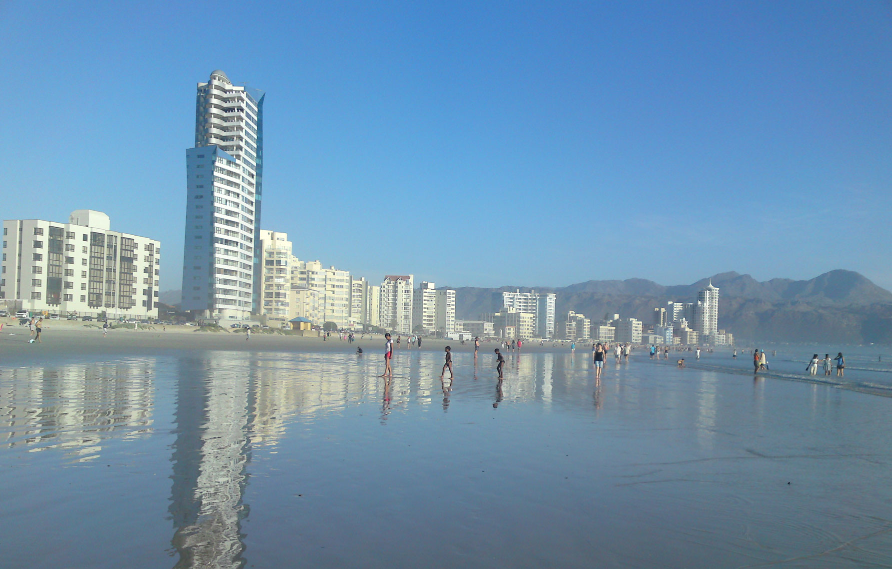 Strand Helderberg SA Movz